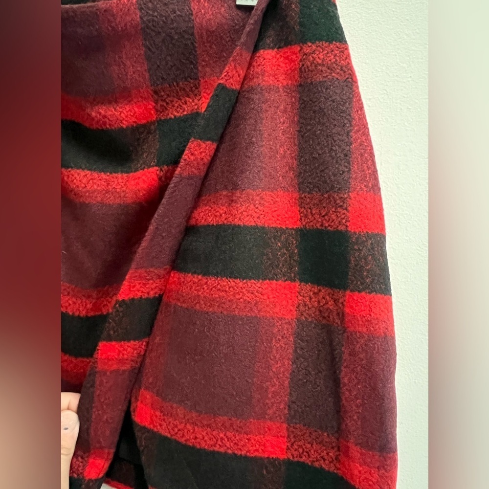 ABERCROMBIE & FITCH Women’s Red and Black Plaid Wool Mini Skirt - Size 0 - Picture 2 of 12